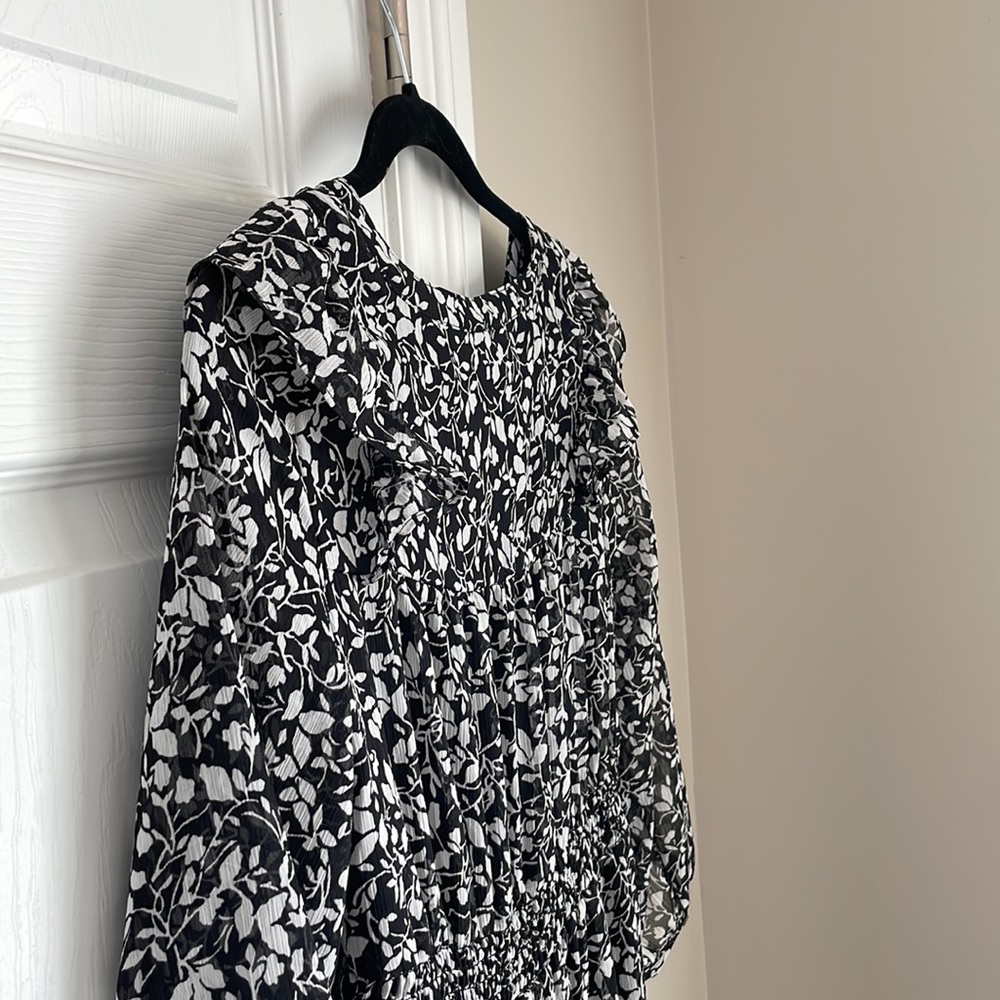 EUC floral LOFT maxi dress